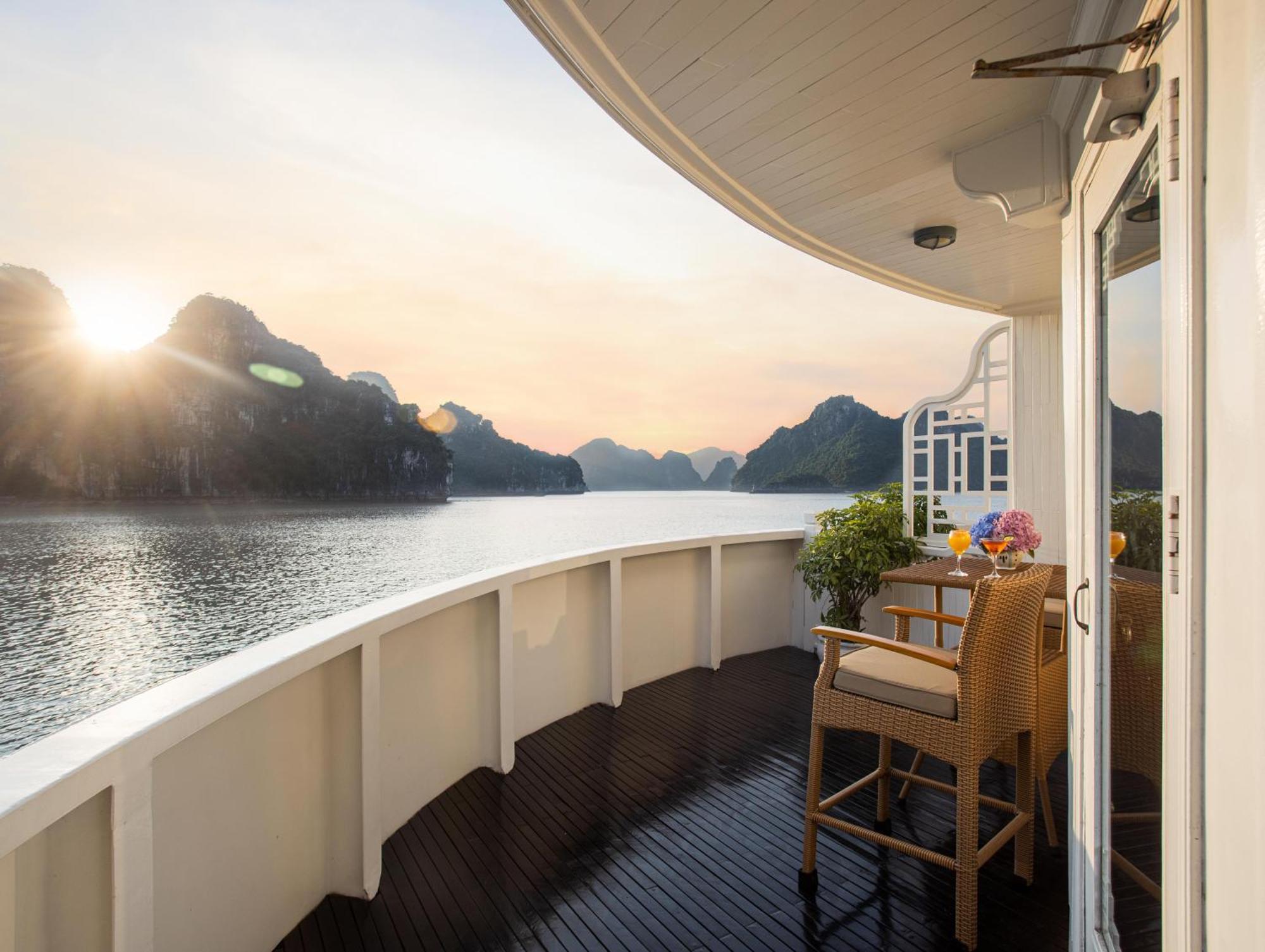The Au Co Cruise - Managed By Bhaya Cruise Ha Long Exterior foto