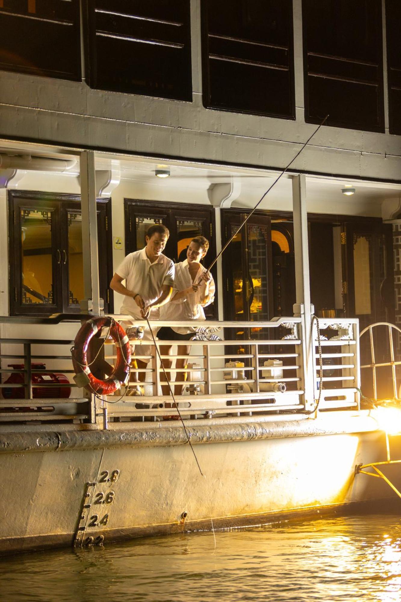 The Au Co Cruise - Managed By Bhaya Cruise Ha Long Exterior foto